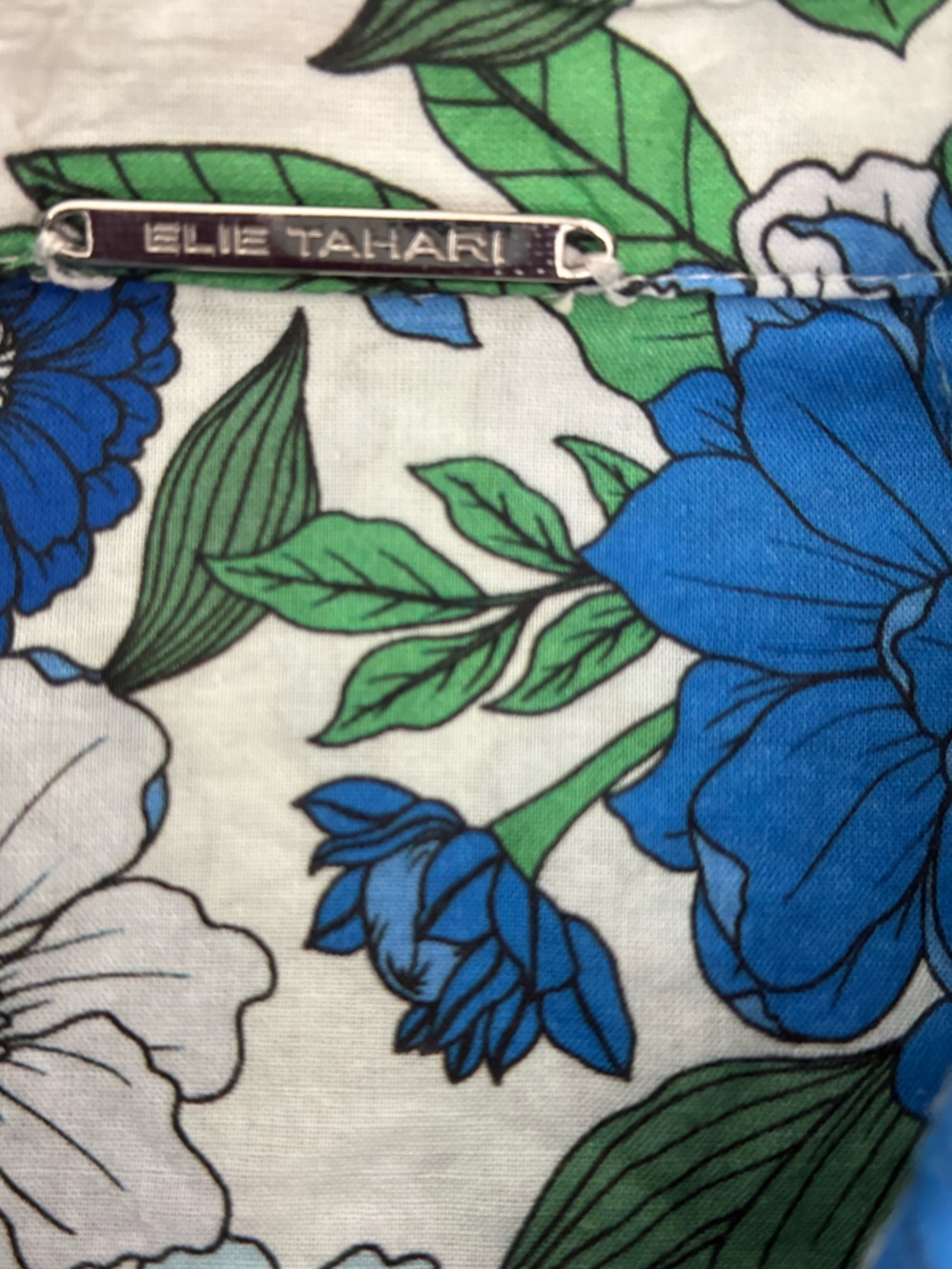 Elie Tahari Floral Button Down Shirt - Picture 9 of 9